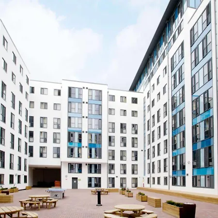 Charming For Students Only, - Sk Гостевой дом *